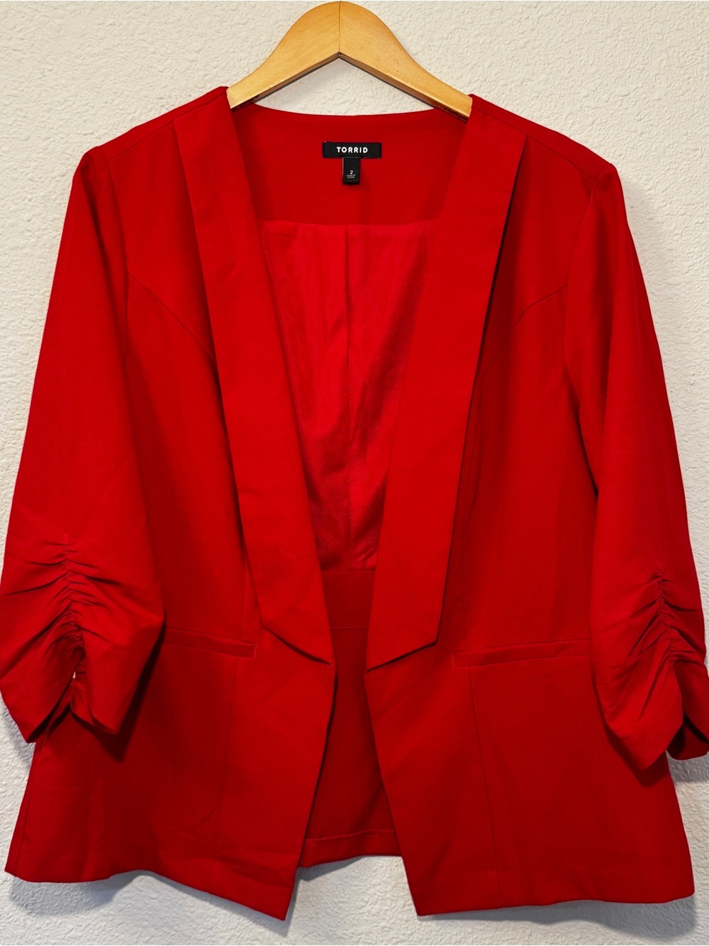 Torrid 3/4 Ruched Sleeve Open Front Blazer Size 2
